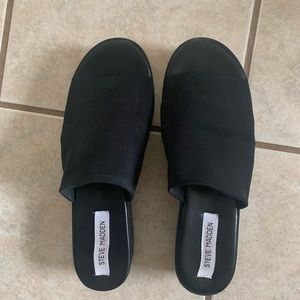 Classic Steve Madden Platform Slides